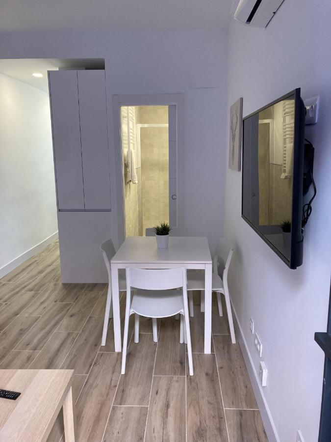 Plaza Castilla Apartments Мадрид Екстер'єр фото