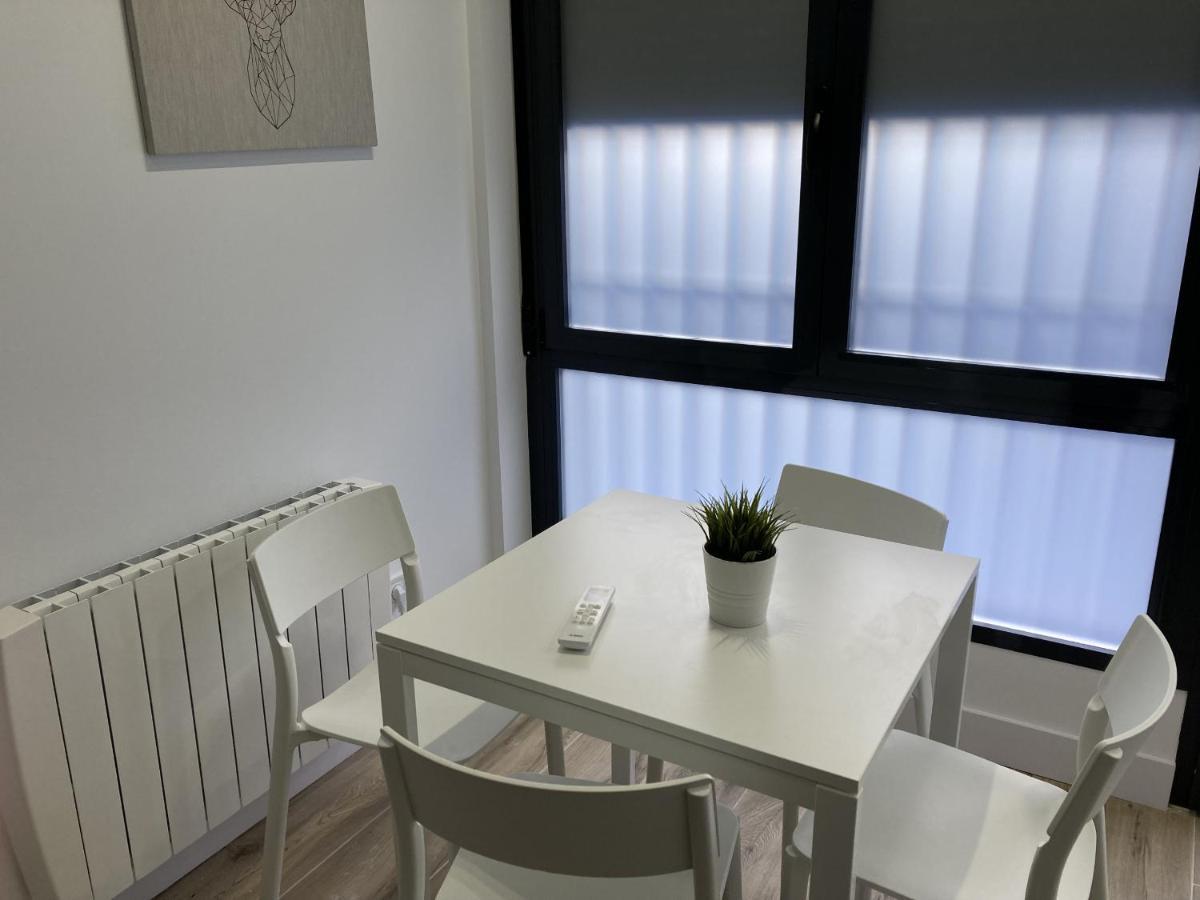 Plaza Castilla Apartments Мадрид Екстер'єр фото