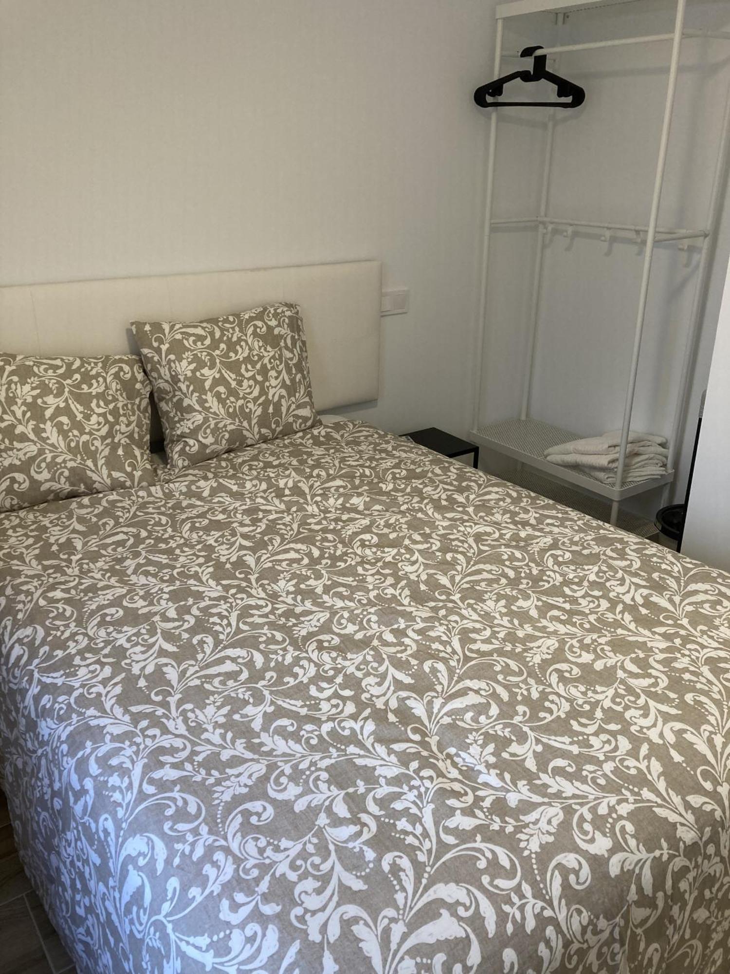 Plaza Castilla Apartments Мадрид Екстер'єр фото